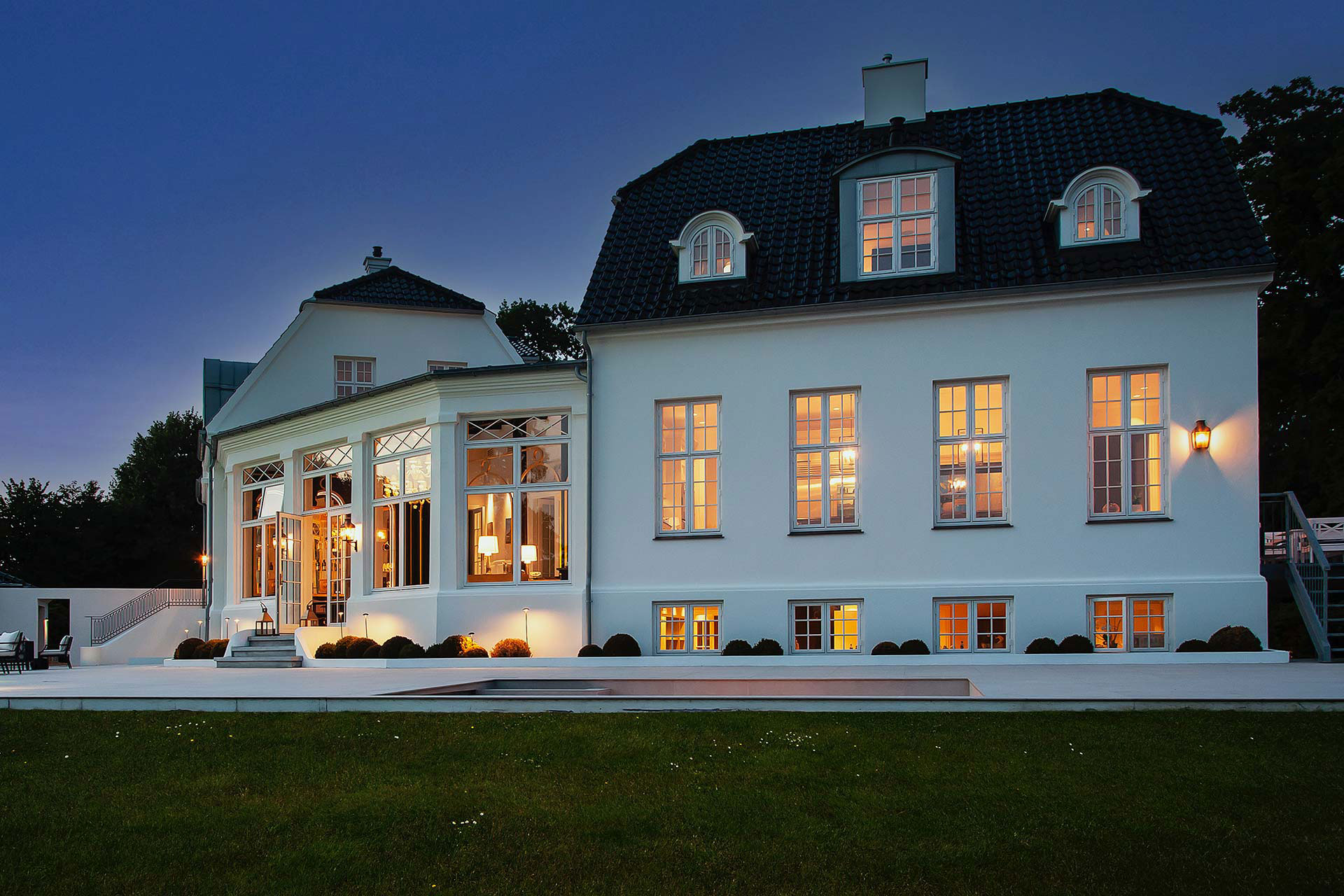 Private Villa, Vedbaek, Denmark by Samuel Architects